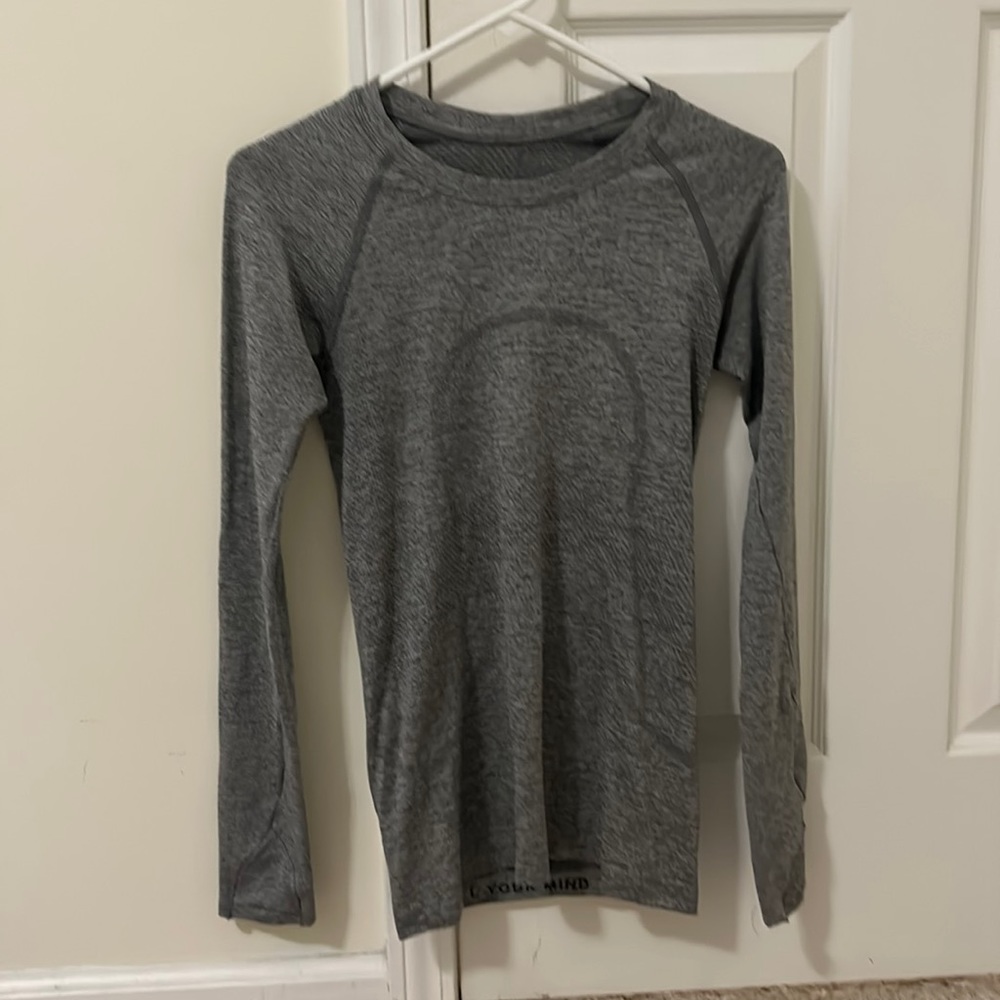 Great Lululemon swiftly tech long sleeve tee